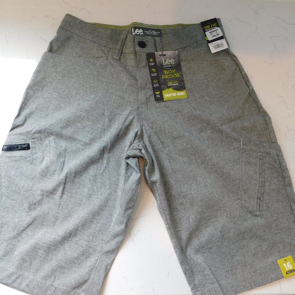 Lee Boys' Gray Dungarees Grafton Cargo Short (New with tags)